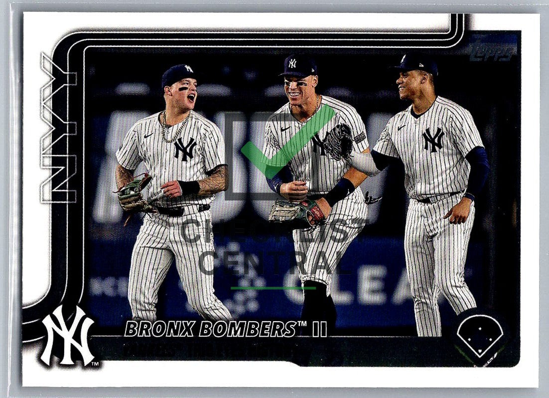 2025 Topps Aaron Judge, Juan Soto, & Alex Verdugo #184 -Bronx Bombers