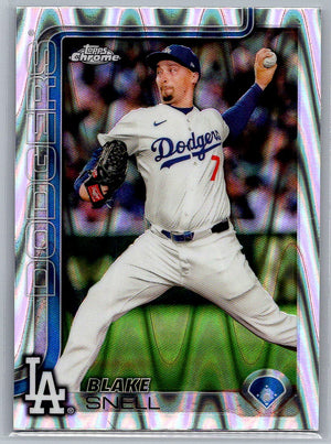 2025 Topps Chrome RayWave Refractors Blake Snell #175